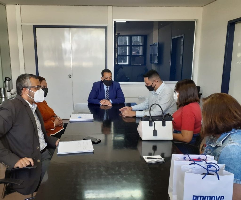 Utramig recebe representantes das Faculdades Promove